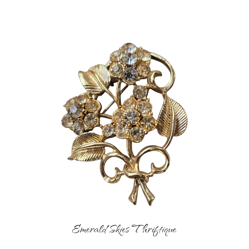 VTG Coro Clear Rhinestones Flower Bouquet gold tone‎ brooch